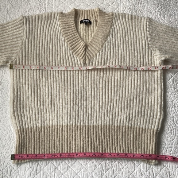 Apparis Anita Two Tone Ribbed Knit V Neck Sweater Cream Tan Large NEW - Picture 9 of 16
